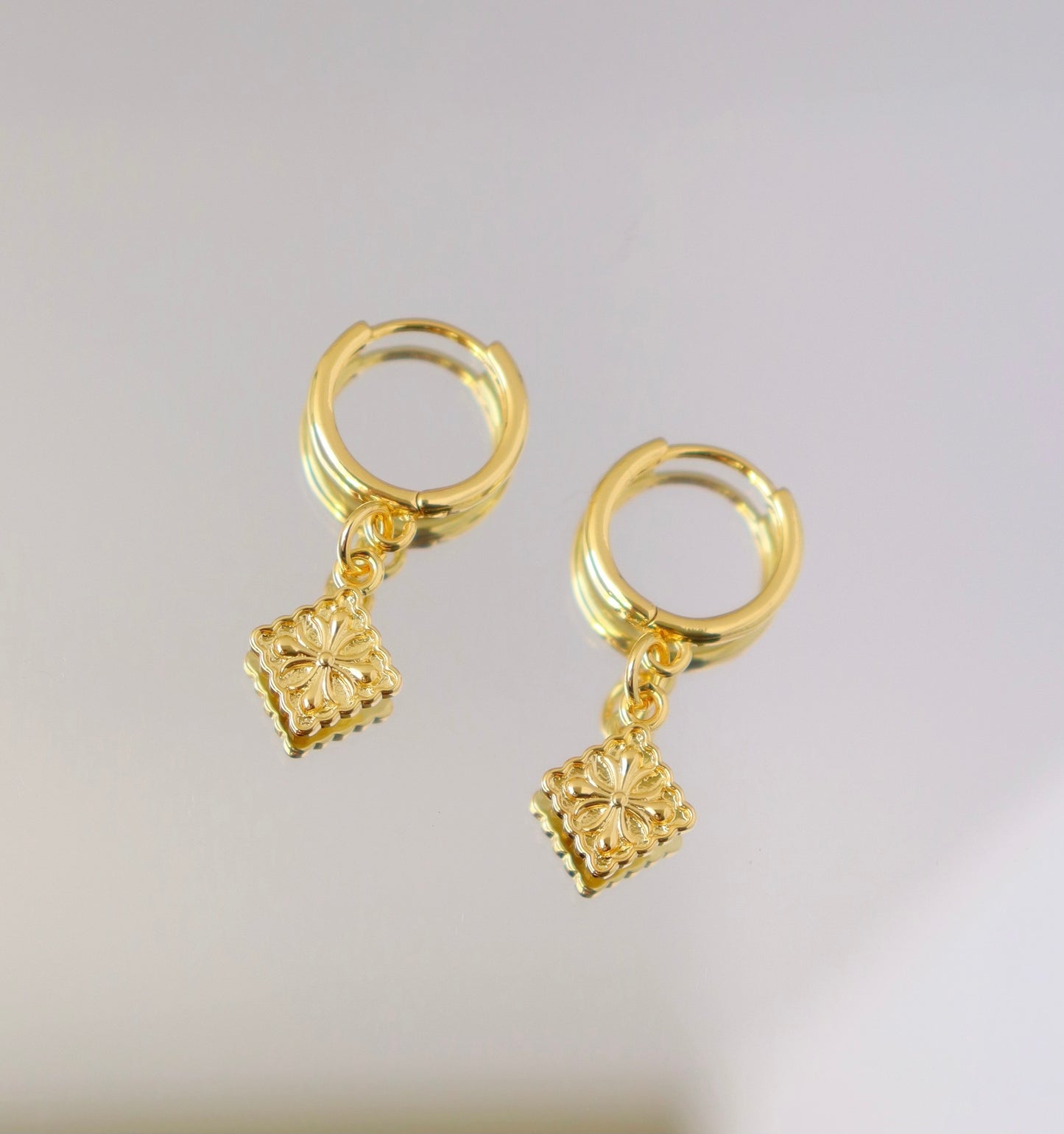 Geometric Hoop Earrings - Azulejo